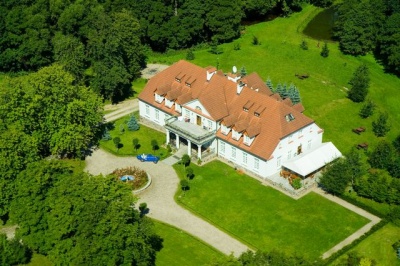 Romantyczny Hotel Dw&oacute;r w Bychowie