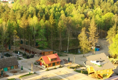 Krzywy Dom - fot. Ballooncharter (tel. 501 555 444)