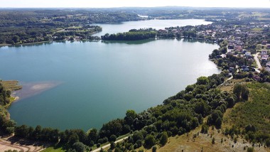 Agroturystyka Arkadia - jezioro Białe i jezioro Kłodno - w oddali