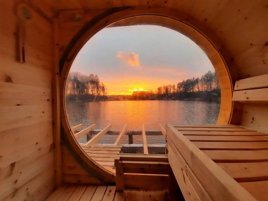 Domek z sauną nad jeziorem do wynajęcia na Kaszubach - Łowisko Niedamowo