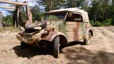 Muzeum Techniki Wojskowej Gryf Dąbrówka - samochody wojskowe