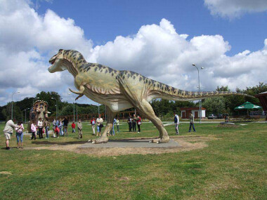 Kaszubskie Oko Gniewino - ogromne makiety - dinozaury i Stolemy - kaszubskie olbrzymy