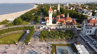 Wieża latarnia morska Sopot przy Placu Zdrowym w Sopocie