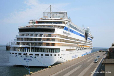 Warto wybrać się do Portu Gdynia, aby podziwiać ogromne wycieczkowce - fot. Zarząd Morskiego Portu Gdynia