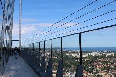 Olivia Star taras widokowy 130 metrów nad ziemią restauracja Gdańsk Oliwa