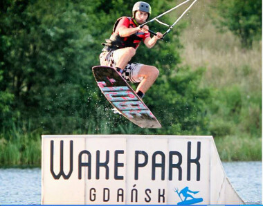 WakePark Gdańsk Kielno - wakeboarding - wodne atrakcje na Kaszubach