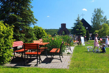 U Maryli Ostrzyce - duży ogród dla gości, parking, noclegi z wyżywieniem, wypożyczalnia rowerów