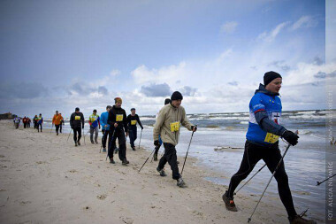 Plażowe Mistrzostwa Nordic Walking w Łebie - fot. Alicja Niemiec
