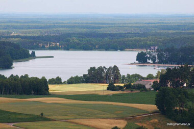 Jezioro Wdzydze - widziane z wieży widokowej w Przytarni - na Kaszubach