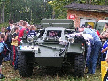 Sprzęt wojskowy na zlocie militarnym - fot. UM Lębork