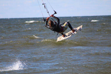Kitesurfing nad Bałtykiem - zapraszamy w pomorskie