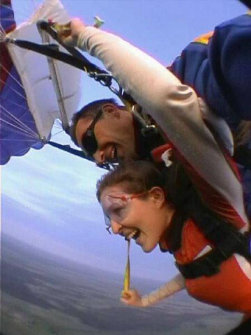 Skoki spadochronowe w tandemie na Kaszubach fot. Skydive Club 3miasto