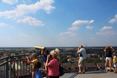 Człuchów - jedną z atrakcji turystycznych jest widok z wieży człuchowskiego zamku