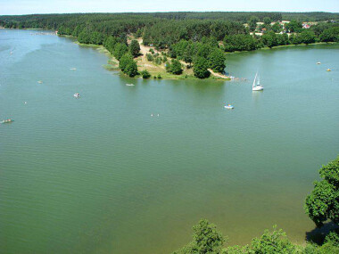 Jezioro Wdzydze - widok z wieży widokowej w Stanicy Wodnej PTTK
