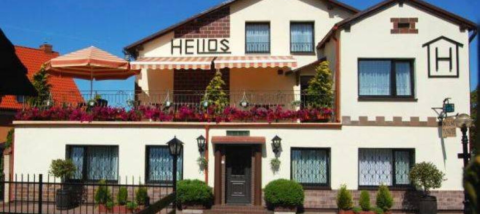 Pensjonat Villa Helios - noclegi nad morzem, na Helu. Pokoje, apartamenty, parking, rejsy wycieczkowe
