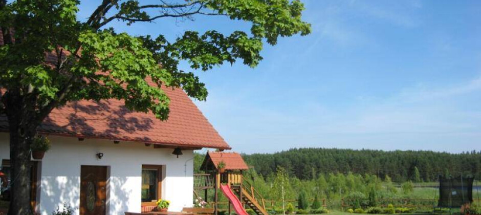 Kaszuby Kuby - domek do wynajęcia nad jeziorem: Czerwony Kapturek, Zielony Domek, Chatka Puchatka