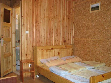 Tanie mieszkanie wakacyjne nad jeziorem Kaszuby do wynajęcia Wczasy w Sznurkach okolice Chmielna