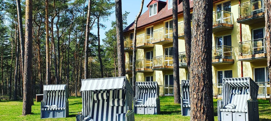 Zdrowotel Łeba - hotel blisko plaży, w lesie - spokój i relaks - wczasy zdrowotne nad morzem