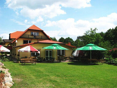 Gościniec Gołubie restauracja Perła Kaszub domki nad jeziorem Dąbrowskim na Kaszubach