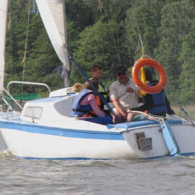 Szkolenia żeglarskie w pomorskim na Kociewiu Stanica Żeglarska FIRYN Osiek jezioro Kałębie