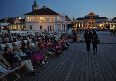 Kino Letnie nad morzem na molo w Sopocie
