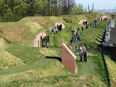 Forty na Górze Gradowej w Gdańsku są częścią Centrum Hevelianum. To świetne punkty widokowe na majówkowe spacery.
