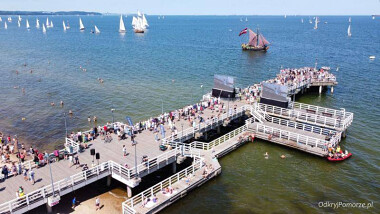 Baltic Sail Gdańsk - parada w Zatoce Gdańskiej koło molo w Brzeźnie