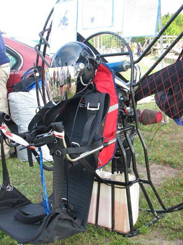 Motoparalotnia PPG (Powered Paraglider)- z uprzężą i siedziskiem - taki sprzęt zobaczymy na Festiwalu w Ustce