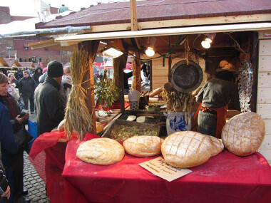 Jarmark Bożonarodzeniowy Gdańsk - prawdziwy chleb na zakwasie - "trzyma" do 2 tygodni