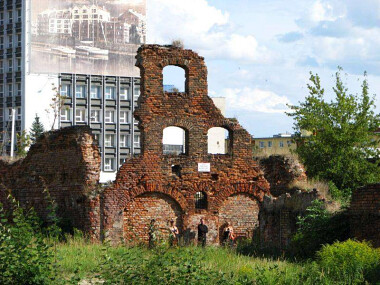 Gdańsk Wyspa Spichrzów archiwalne ruiny (3)