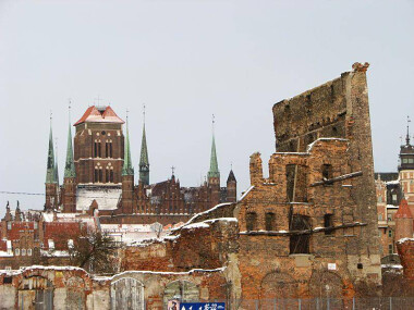 Gdańsk Wyspa Spichrzów archiwalne ruiny (5)