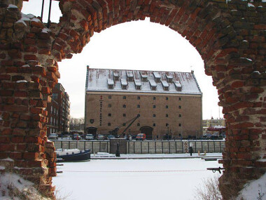 Gdańsk Wyspa Spichrzów archiwalne ruiny (7)