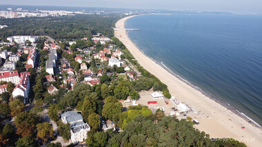 Gdańsk Brzeźno - plaża nad Zatoką Gdańską po horyzont