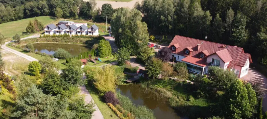 Gościniec Zacisze - całoroczne noclegi, sala bankietowa, atrakcje