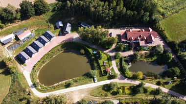 Gościniec Zacisze - całoroczne domki, pokoje, sala bankietowa w Chmielnie - piękne miejsce na Kaszubach do wynajęcia