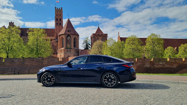 SuperCar Garage Gdynia - wypożyczalnia samochodów sportowych i luksusowych - BMW M440i R6 3.0L 374 KM