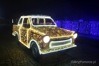 Lumina Park - iluminacje w Pruszczu Gdańskim - samochód Trabant - uwielbiany przez dzieci ze względu na klakson ...