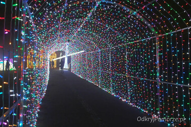 Lumina Park - iluminacje w Pruszczu Gdańskim - tunel świetlny