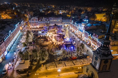 Jarmark Bożonarodzeniowy w Wejherowie prezentuje się bardzo okazale - fot. Wejherowo