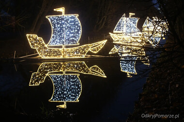 Iluminacje Gdańsk Oliwa - statki w Parku Oliwskim