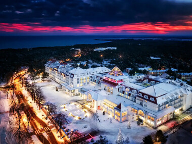 Weekend Walentynkowy nad morzem 2025 - Hotel Grand Lubicz ***** Uzdrowisko Ustka - romantyczna kolacja i inne atrakcje!