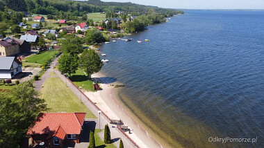 Nadole nad Jeziorem Żarnowieckim - piękne miejsce na Kaszubach - na wypoczynek nad wodą