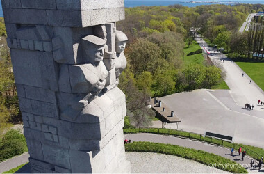 Gdańsk Westerplatte - marynarz i żołnierz