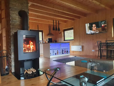 Mana Village Barłomino - domek z kominkiem, sauną, jacuzzi na Kaszubach