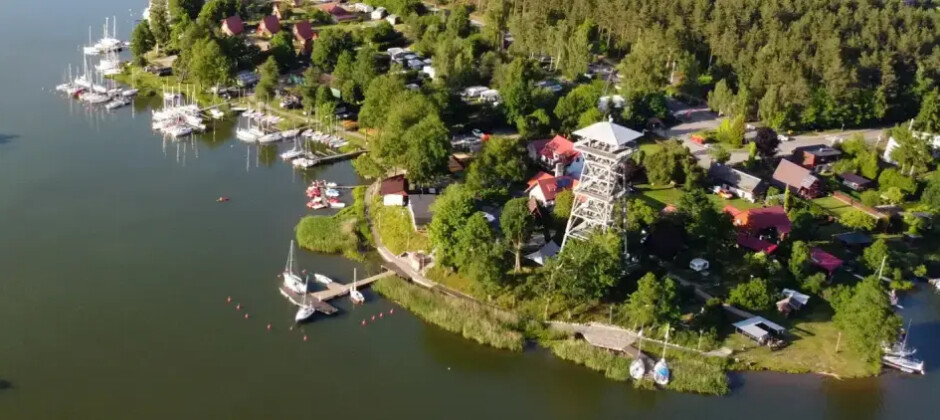 Stanica Wodna PTTK - domki, camping, apartamenty, pole namiotowe nad jeziorem Wdzydze