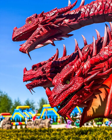 Czarogrody - park rozrywki w Celbowie na Kaszubach - smoki