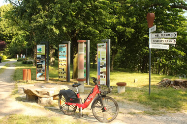 Park im. Feliksa Nowowiejskiego - Puck - miejsce wypoczynku nad morzem z widokiem na Zatokę Pucką