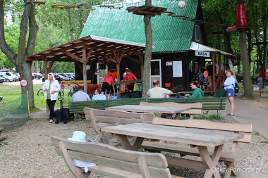 Alfa Park Władysławowo - park linowy nad morzem - recepcja i miejsce odpoczynku