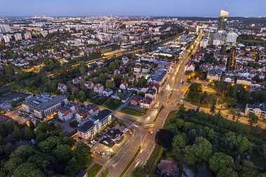 Świetnie położony blisko centrum Gdańska Oliwy, wygodnie skomunikowany z  Sopotem