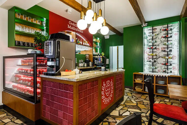 Restauracja Malinówka Krzeszna - lada i bufet